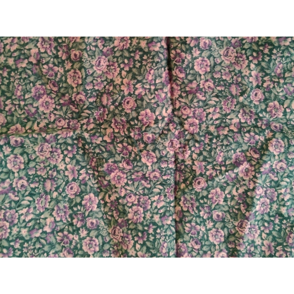 2 Floral Felt Crafting Fabric - Picture 3 of 4